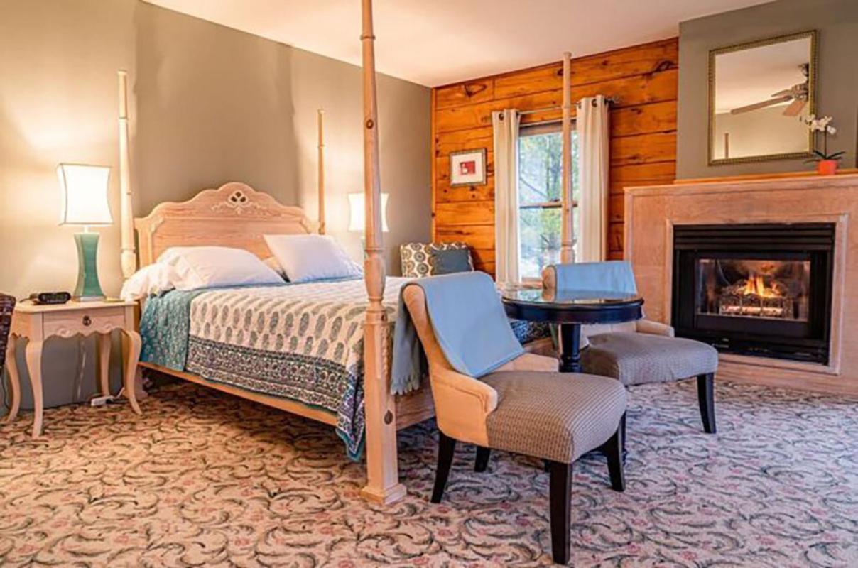Point Au Roche Lodge Plattsburgh Exterior foto
